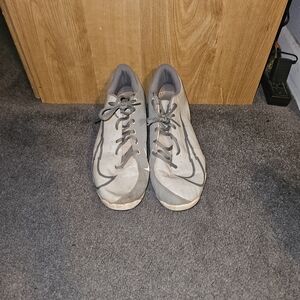 Nike Gray and White Baseball Cleats